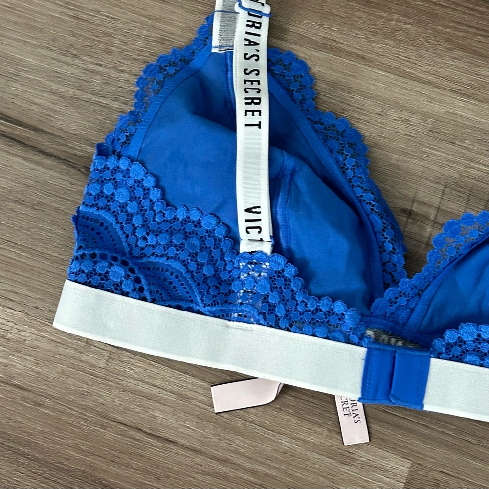 Victoria’s Secret White and Blue Lace Bra Women Size Large - Picture 2 of 6